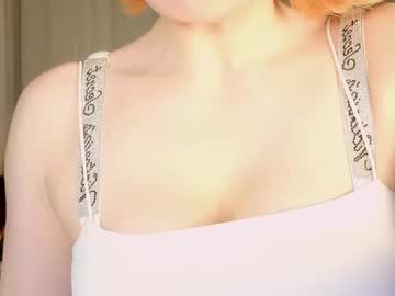 girl
        sophie_sss cam image #5760023