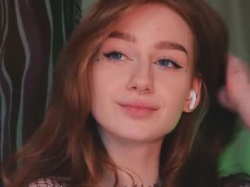 girl
        lizzy_blaze cam image #3022767