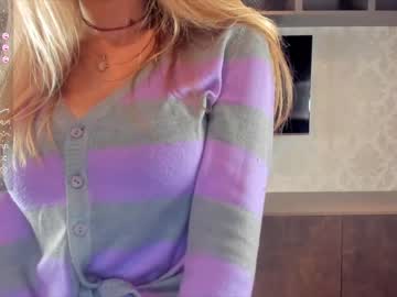 girl
        maydahedley cam image #3681897