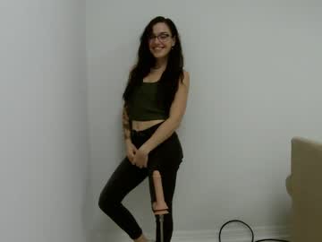 girl
        bunnynextdoor cam image #2456074