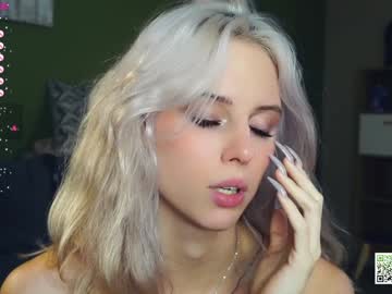 girl
        audreycarvin cam image #4751264