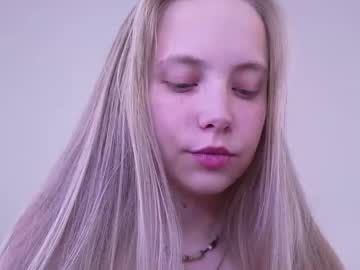 girl
        appr0ved cam image #6762254
