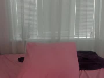 girl
        angelina_new cam image #1867175
