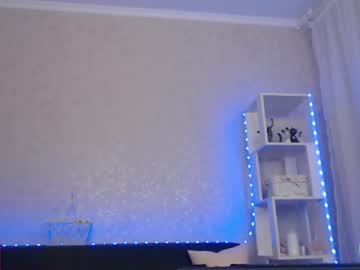 girl
        adrykilly cam image #208732