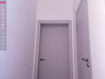 couple
        sunsay_effie cam image #1700501