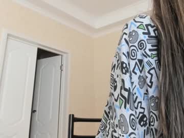 girl
        lemmexy cam image #4335011