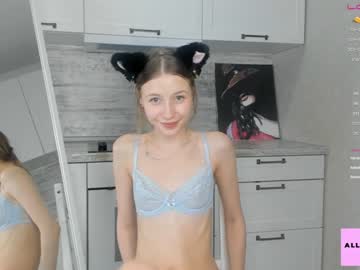 couple
        beverlyvega cam image #370372