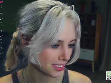 girl
        audreycarvin cam image #4768831