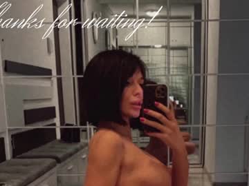 girl
        ingridblondy94 cam image #977529