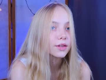 girl
        appr0ved cam image #2528519