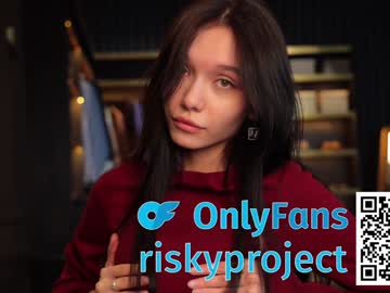 girl
        riskyproject cam image #6905827