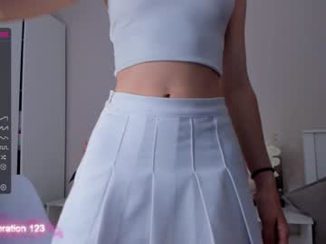 girl
        alyssabrewer cam image #1969594