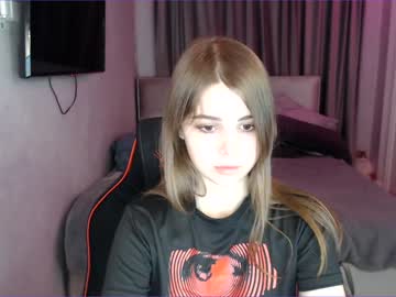 girl
        tripleprinces cam image #2769124