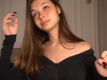 girl
        kusssecka cam image #6351499