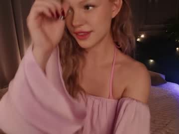girl
        bunnylia__ cam image #1953915