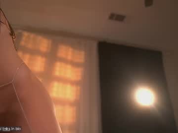 girl
        myliss cam image #6440210