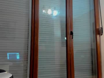 girl
        hotel77777 cam image #4744816