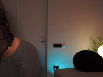 girl
        ms_seductive cam image #3953480