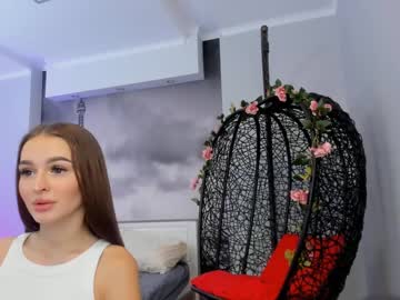 girl
        elizabeth__gray cam image #721275