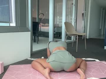 girl
        cassies1 cam image #6190126