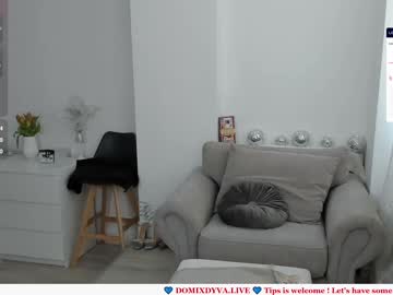 girl
        domixdyva cam image #6824880