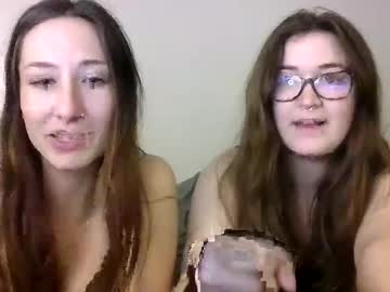 couple Live Cam Girls Love To Strip Naked For Their Viewers with 2gorls1link