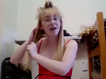girl
        blonde_katie cam image #2927441