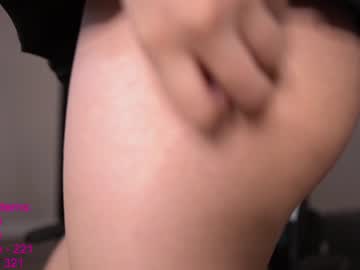 girl
        lindamei cam image #432567