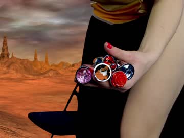 girl
        _meganmeow_ cam image #4084574