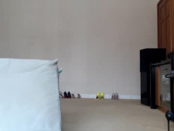 girl
        mandy138 cam image #510186