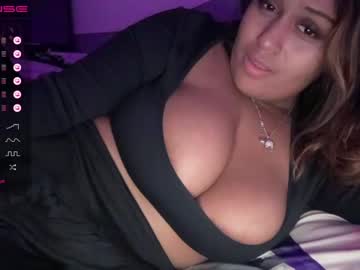 girl
        blackgurlkitty cam image #1674580