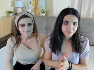 couple
        lucyviola cam image #374378