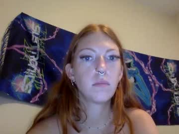 girl
        slimthiccredhead cam image #5074412