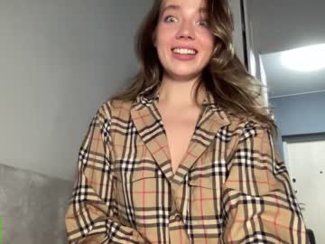 girl
        angel_from_sky cam image #3814771