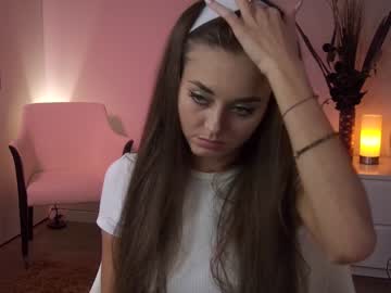 girl
        lettymoa cam image #242821