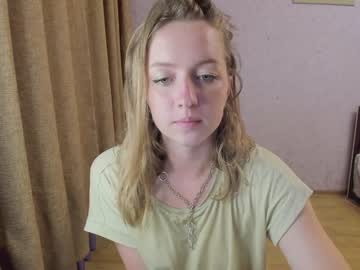 girl
        candy_campbell cam image #2000979