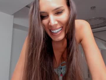 girl
        unforgettable_s cam image #5031128