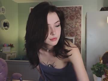 girl
        adelina____ cam image #3729718