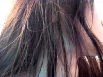 girl
        amiliyan cam image #3949788
