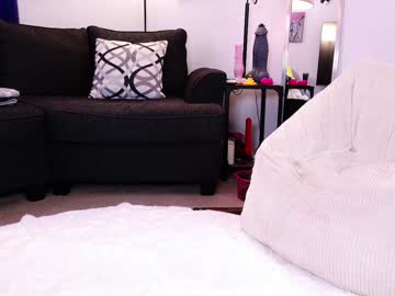 girl
        emmasky69 cam image #4796770