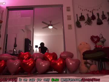 girl
        evelynpiers cam image #918518