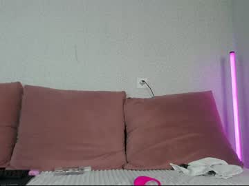 couple
        al1ce_fox cam image #1729195