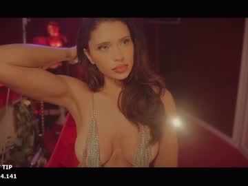 girl
        rougeoud cam image #3481687