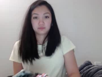 girl
        london_tipton cam image #2757913