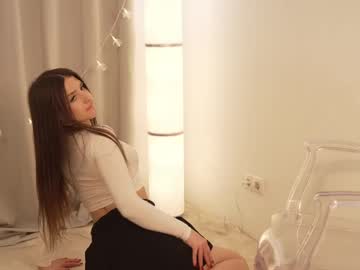 girl
        kittypurr__ cam image #6508391