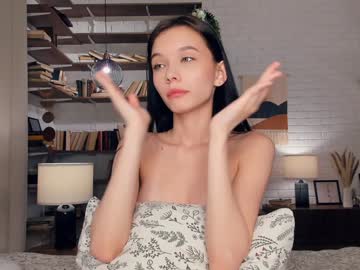 girl
        riskyproject cam image #5920617