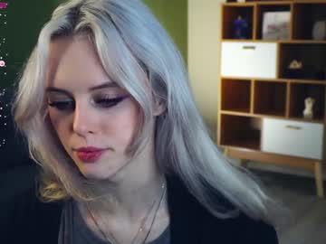 girl
        audreycarvin cam image #4867612