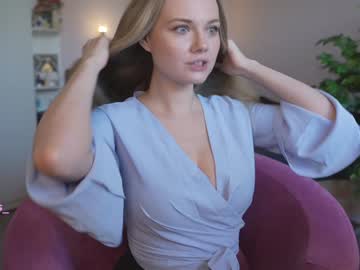 girl
        your_kat cam image #4843285