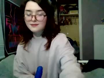 girl
        soursou cam image #2886533