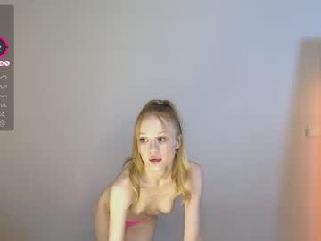 girl
        cute_shine_babe cam image #3584806